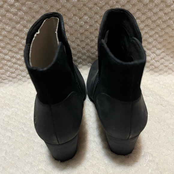 TIMBERLAND MISSES CHELSEA SUEDE ANKLE BOOTS SIZE 8.5 BLACK. NEW! - Picture 3 of 4